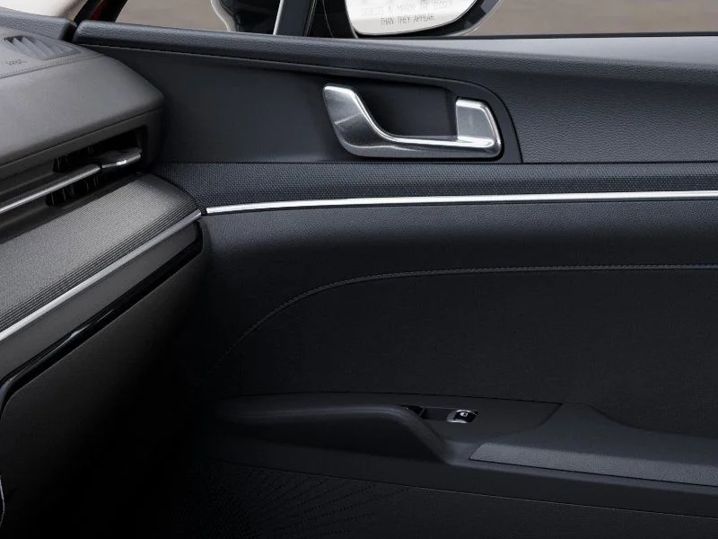 2025 Kia K5 LXS - Photo 25