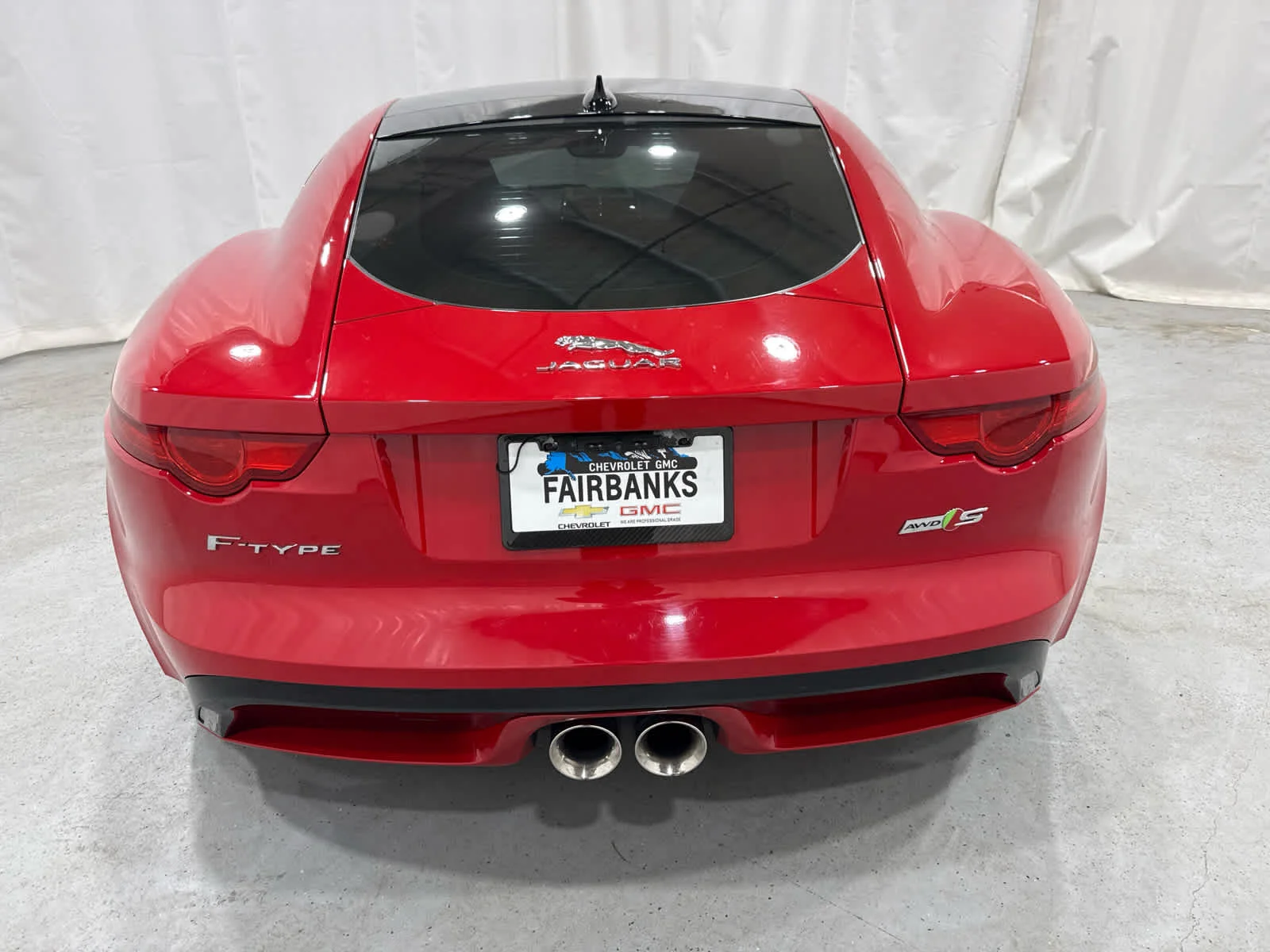 Used 2016 Red Jaguar S image 4