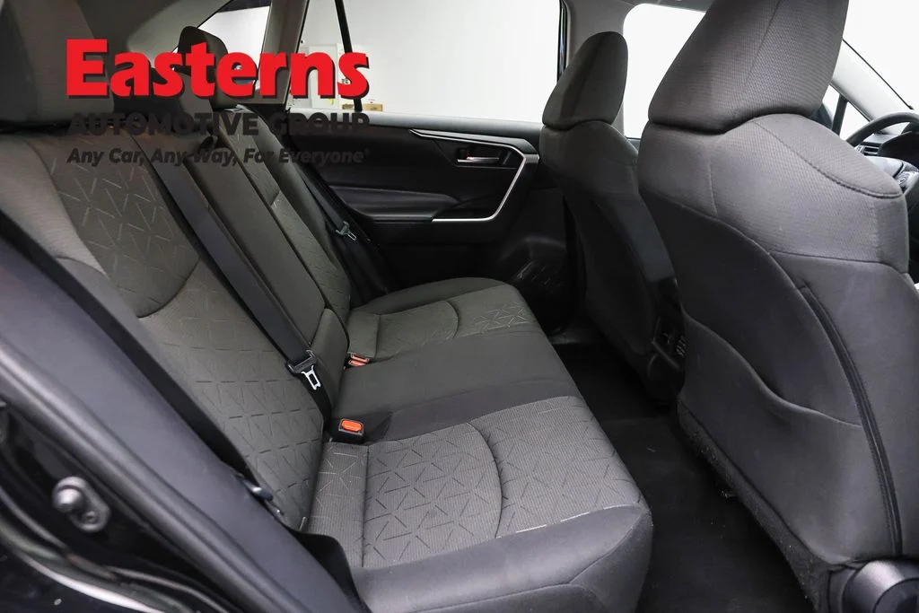 Used 2021 Black Toyota XLE image 22