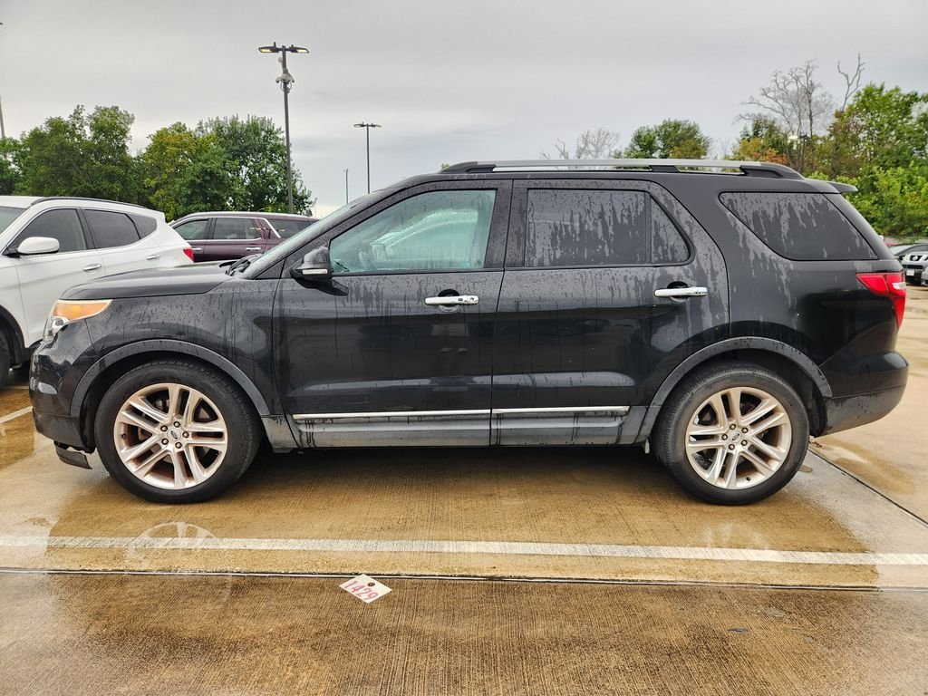 Used 2015 Tuxedo Black Metallic Ford Limited image 5