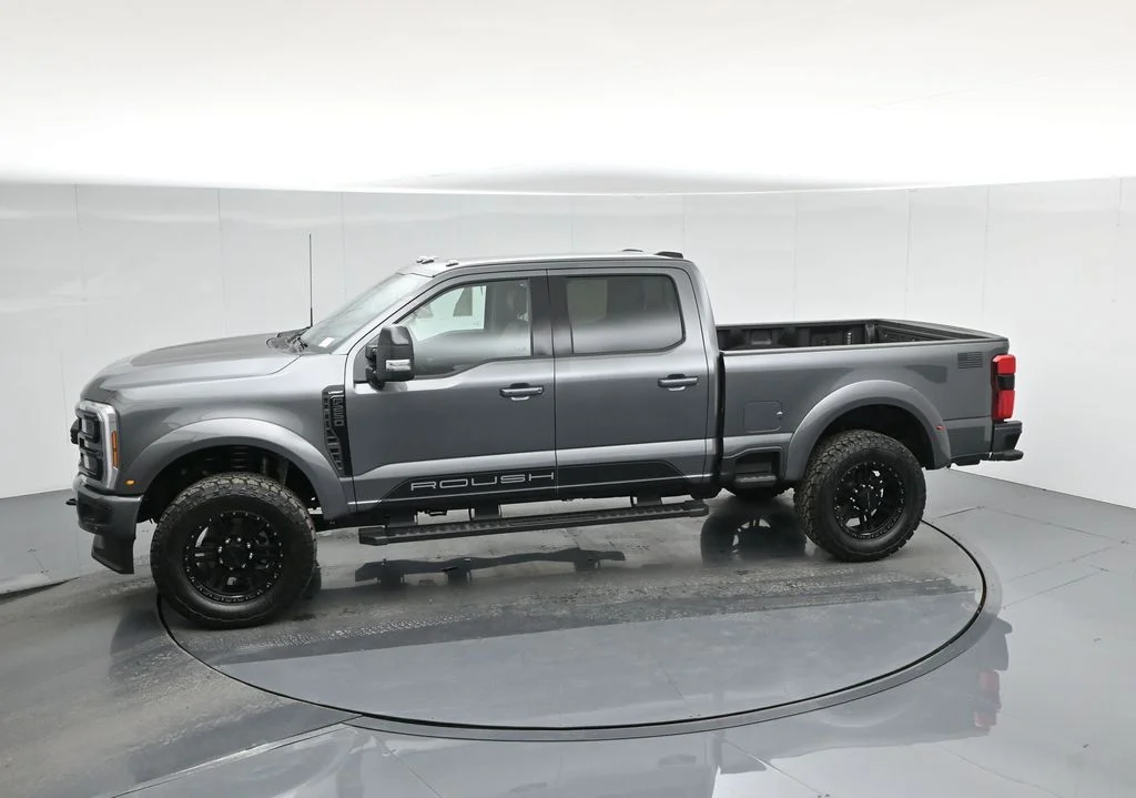 New 2026 Carbonized Gray Metallic Ford Lariat image 46