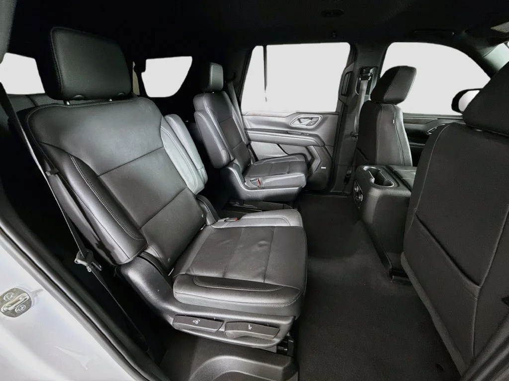 Used 2022 White Chevrolet Z71 image 27