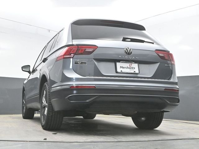 Used 2022 Gray Volkswagen 2.0T SE image 30