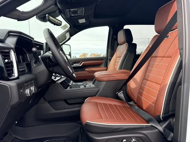 2026 GMC Sierra 3500HD Denali Ultimate - Photo 11