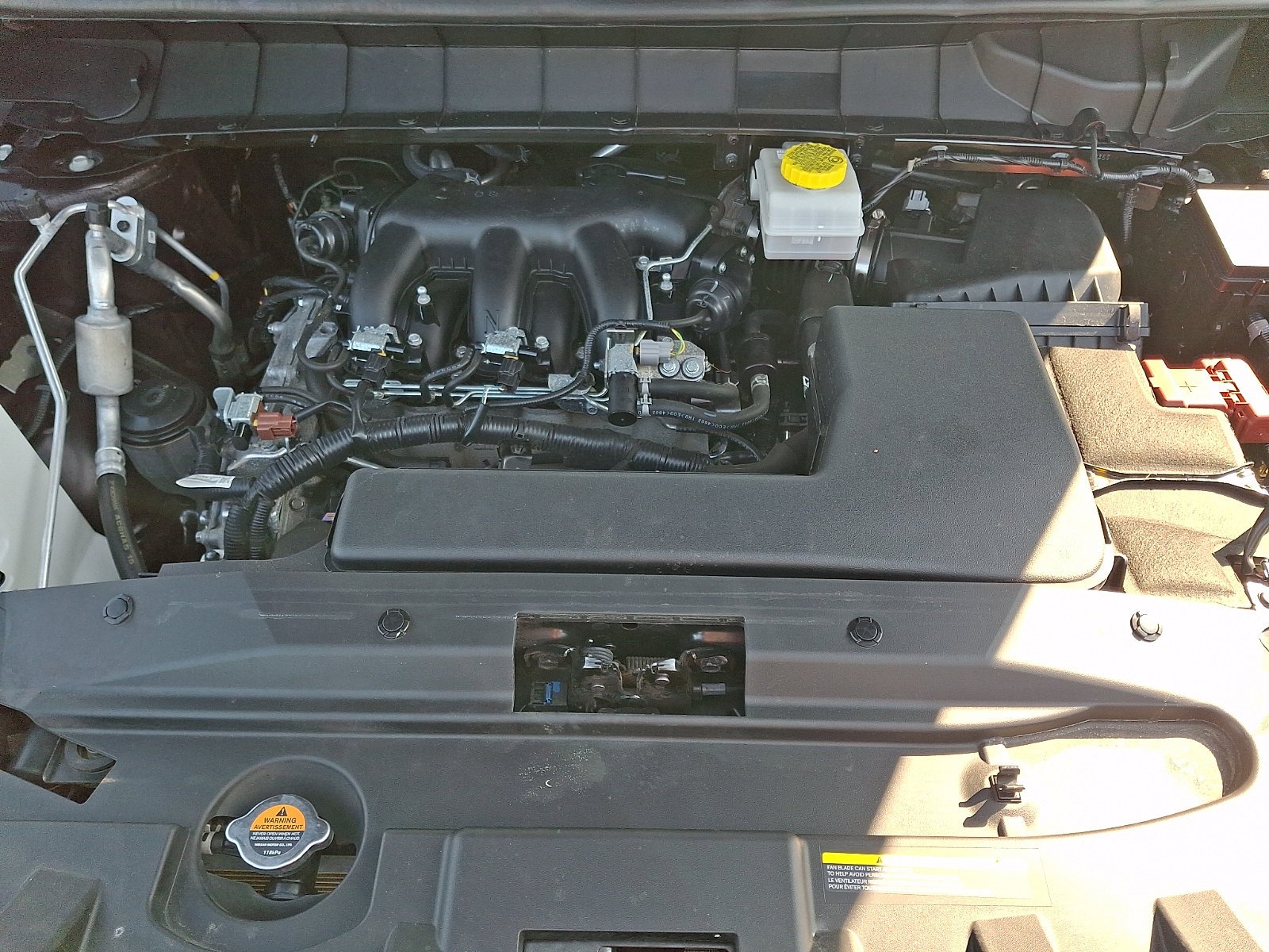 2025 Nissan Pathfinder SV - Photo 29