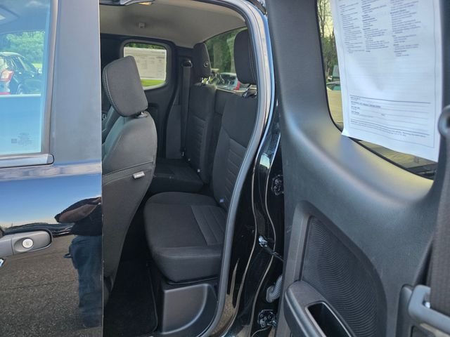 Used 2019 Shadow Black Ford XLT image 17