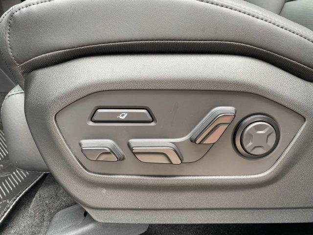 New 2026 Serenity White Hyundai Calligraphy image 21