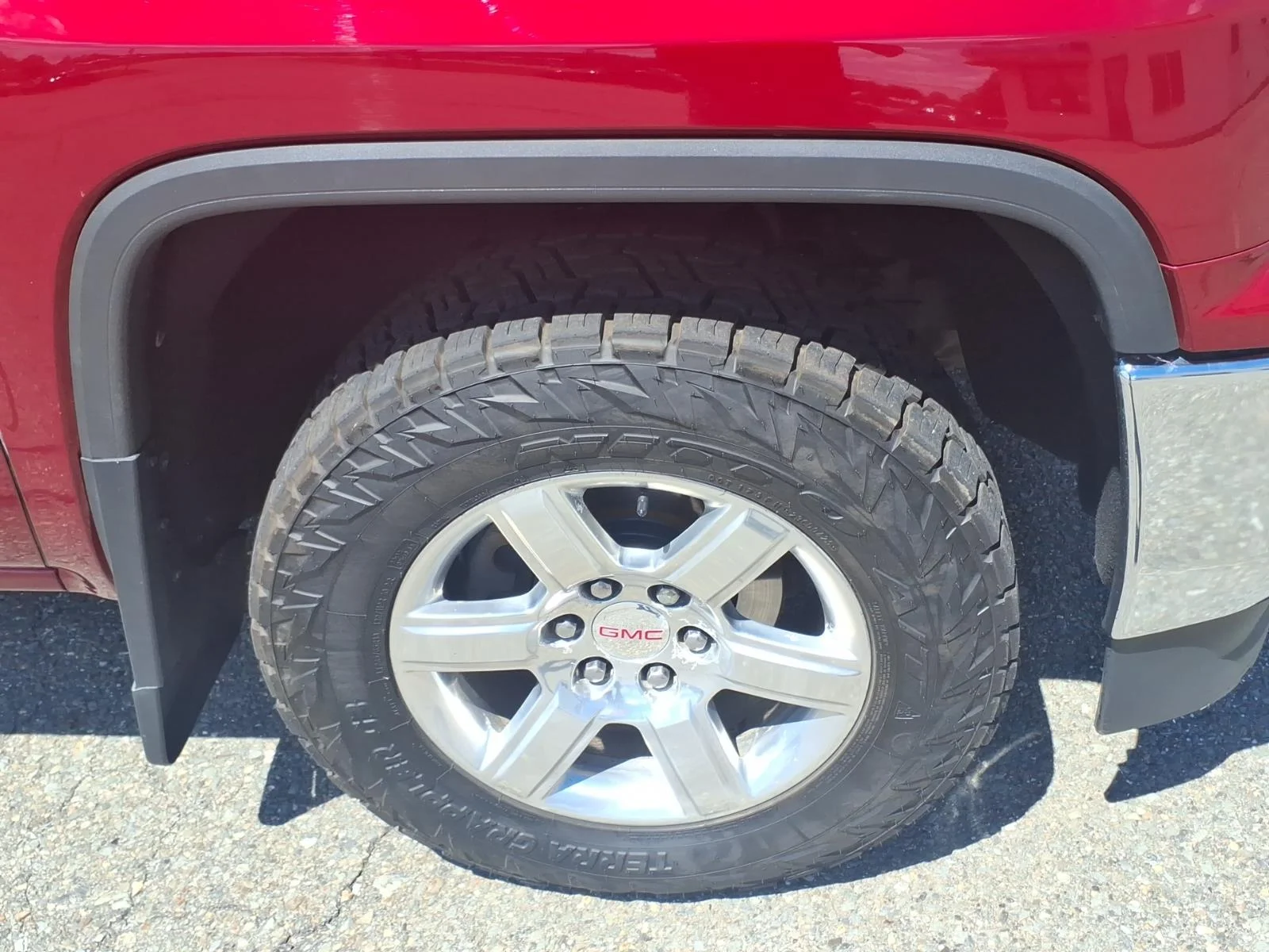 Used 2018 Quartz GMC SLT image 11