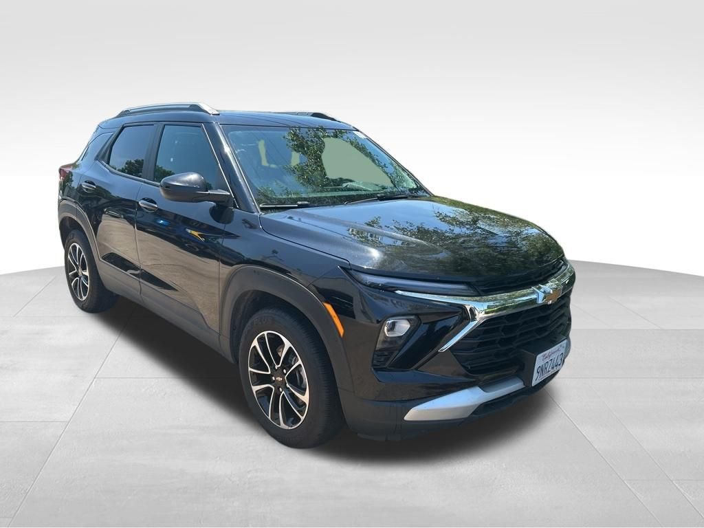 Used 2025 Black Chevrolet LT image 10
