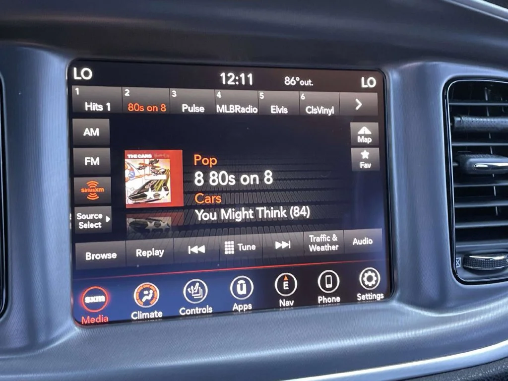 Used 2021 White Dodge SXT image 35