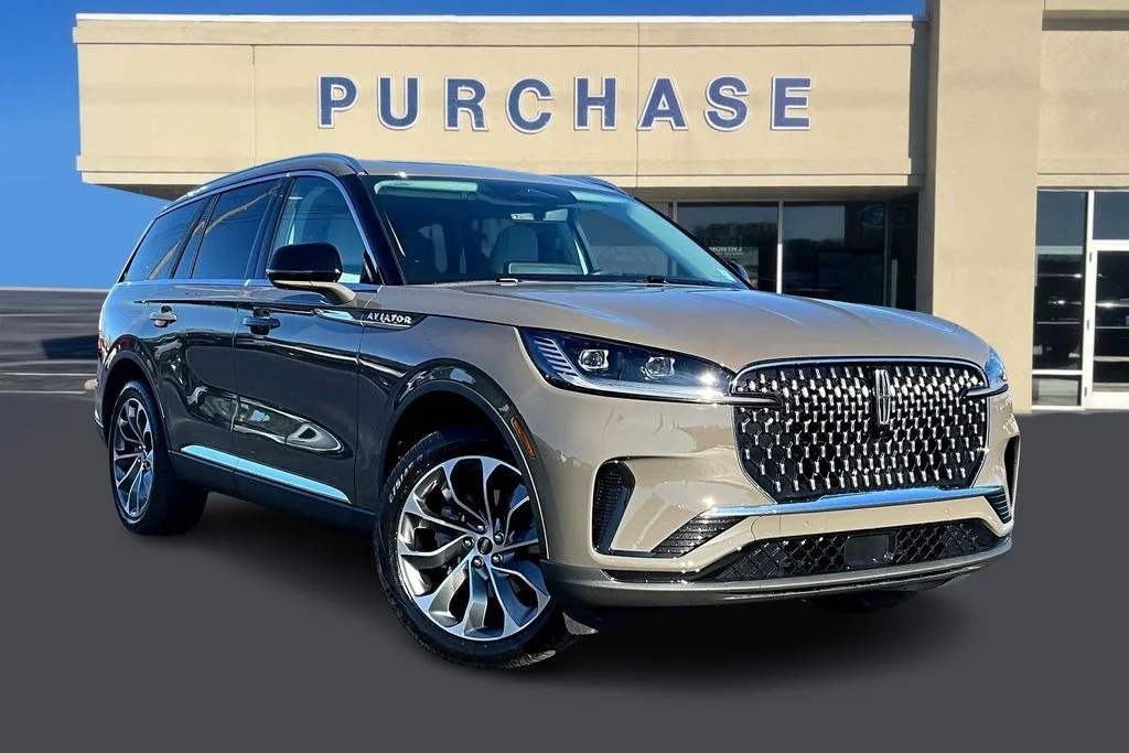 2026 Lincoln Aviator Reserve AWD's photo