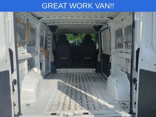 Used 2021 White Ram Low Roof image 25