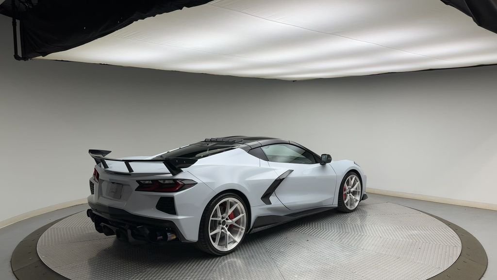 Used 2020 Ceramic White Chevrolet Stingray image 2