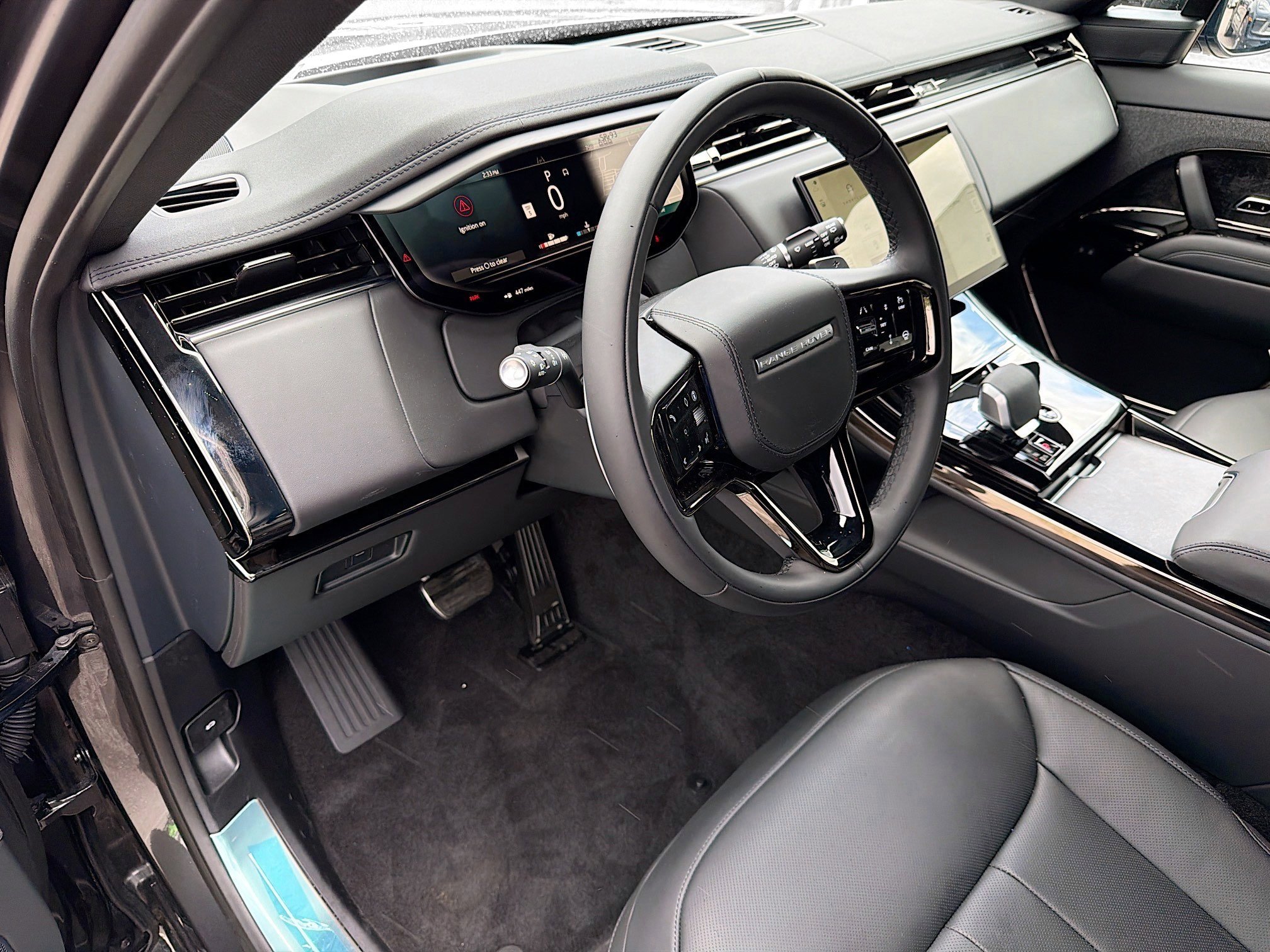 New 2026 Carpathian Grey Land Rover Dynamic SE image 26