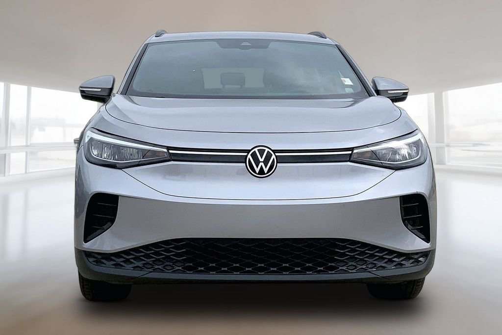 Certified Used 2023 Silver Mist Metallic Volkswagen Pro image 3