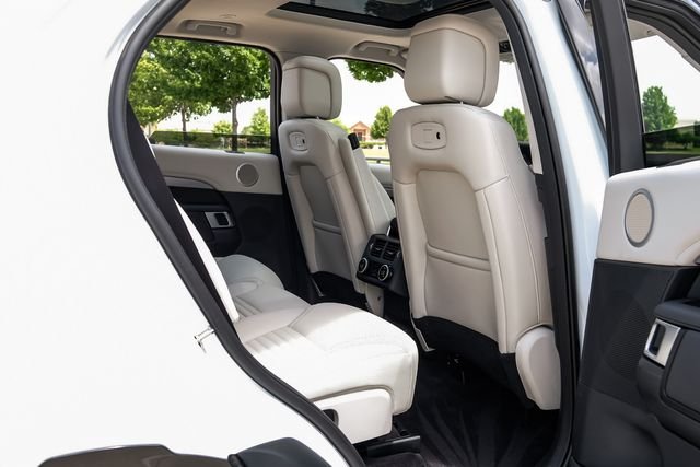 Used 2025 White Land Rover Dynamic SE image 50