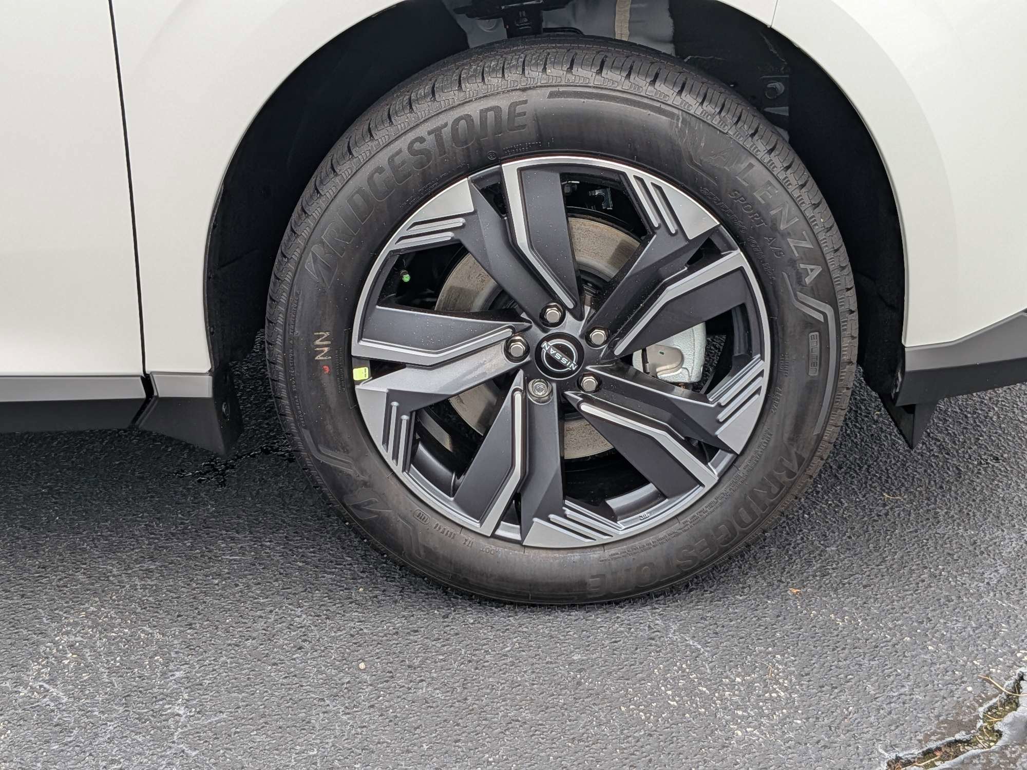 New 2026 White Nissan SL image 9