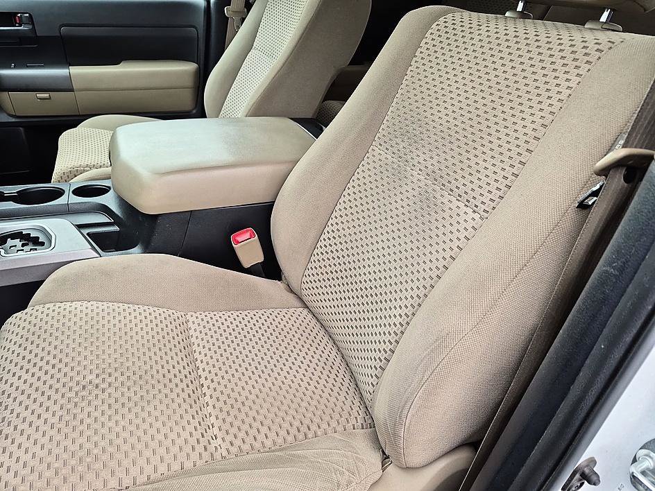 Used 2013 White Toyota GRADE image 15