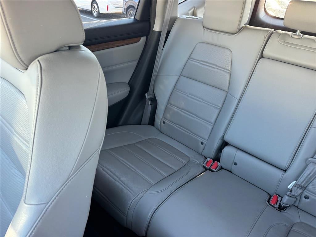 Used 2018 Modern Steel Metallic Honda Touring image 16