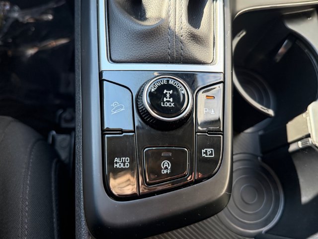Certified Used 2024 Gray Kia LX image 23