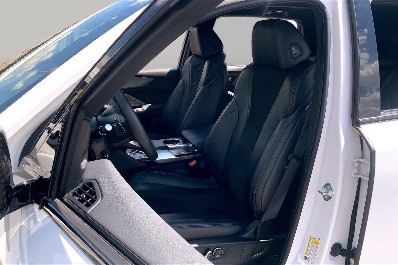 Used 2024 Platinum White Pearl Acura w/A-Spec Package image 8