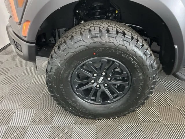 New 2026 Carbonized Gray Metallic Ford Raptor image 34