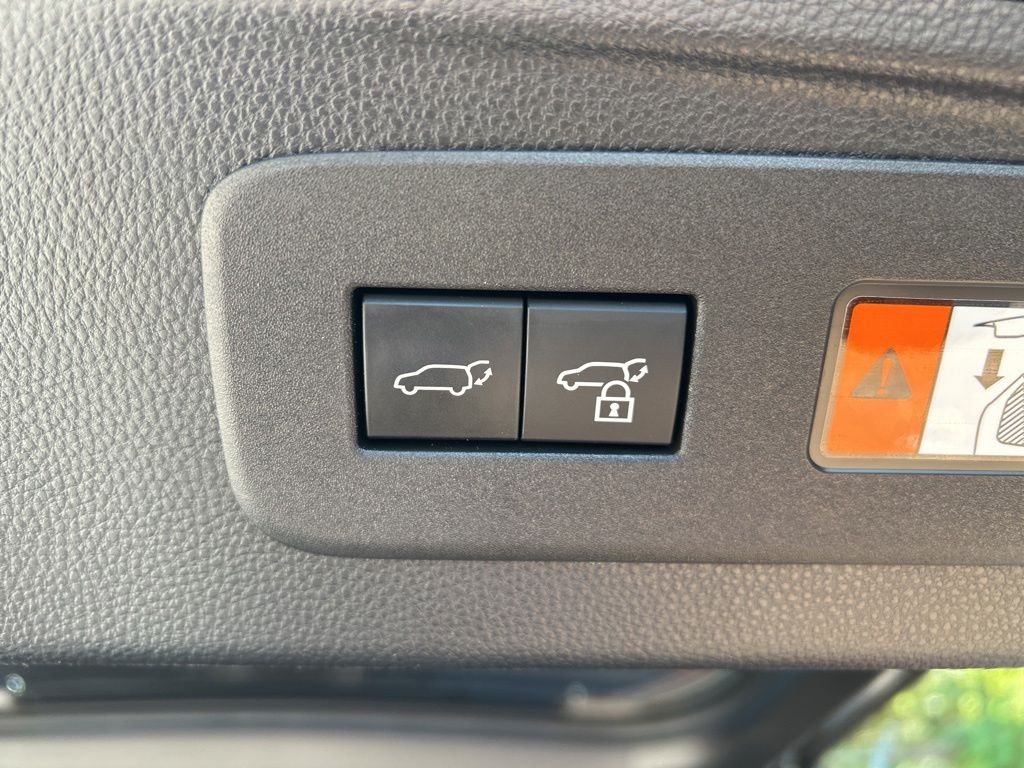 Used 2025 Black Lexus 550 Luxury image 34