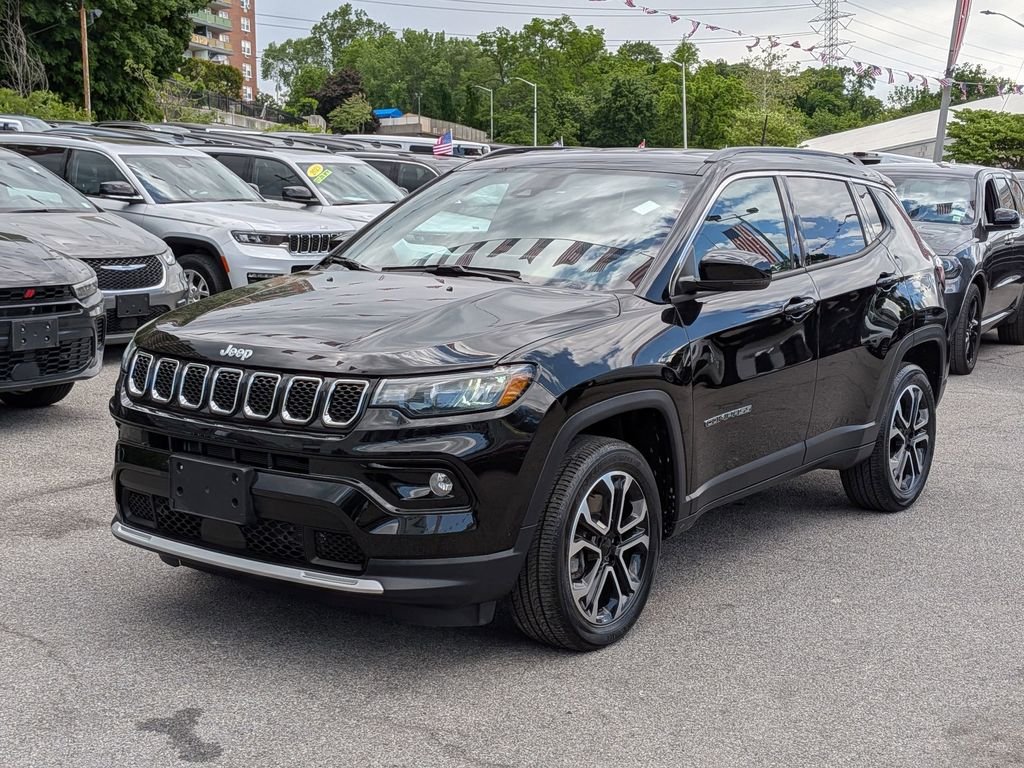 2023 Jeep Compass Limited 4X4's photo