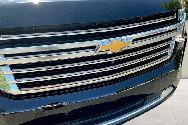 Used 2022 Black Chevrolet High Country image 34