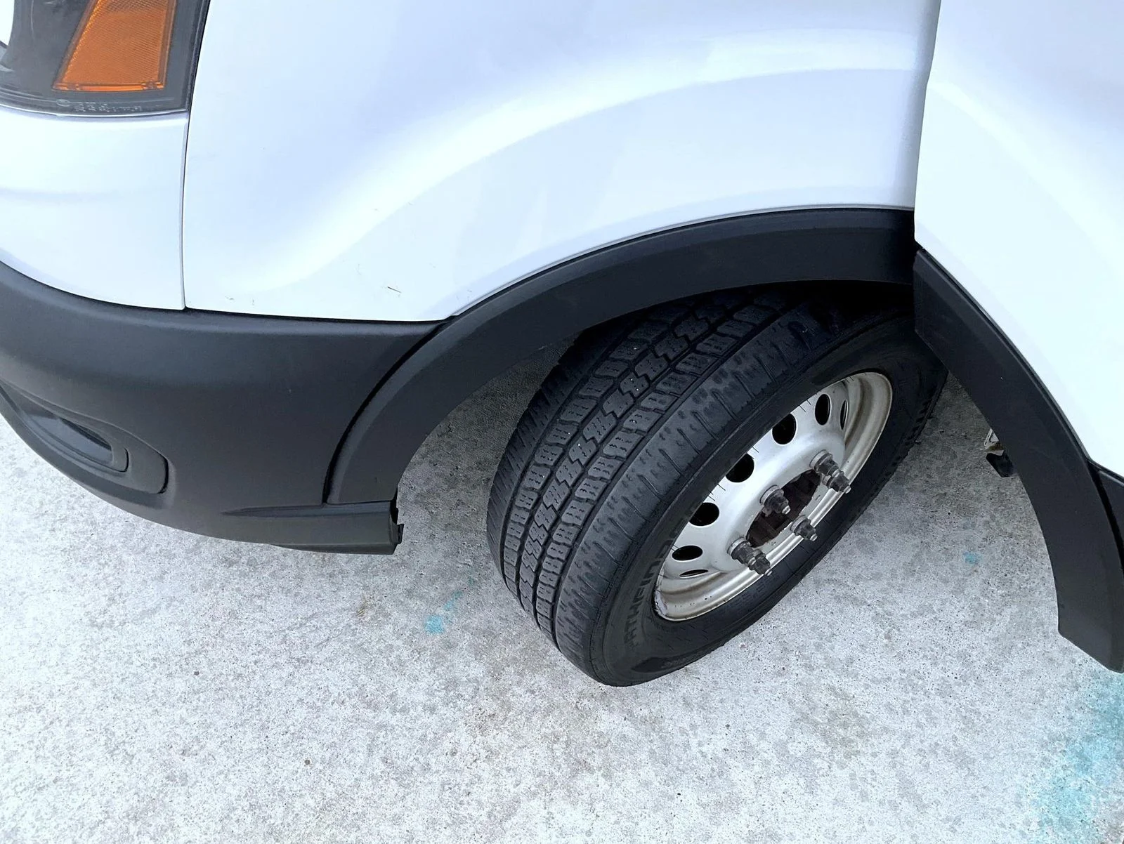 Used 2023 White Ford Base image 22