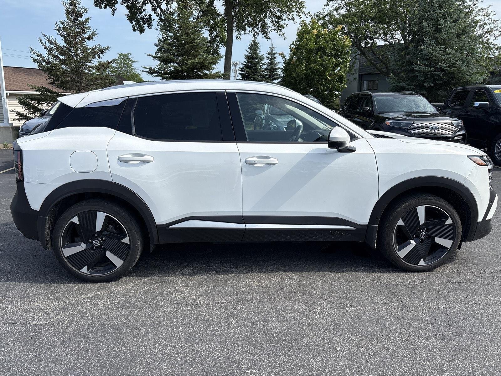 Used 2025 Aspen White Tricoat Nissan SR image 20
