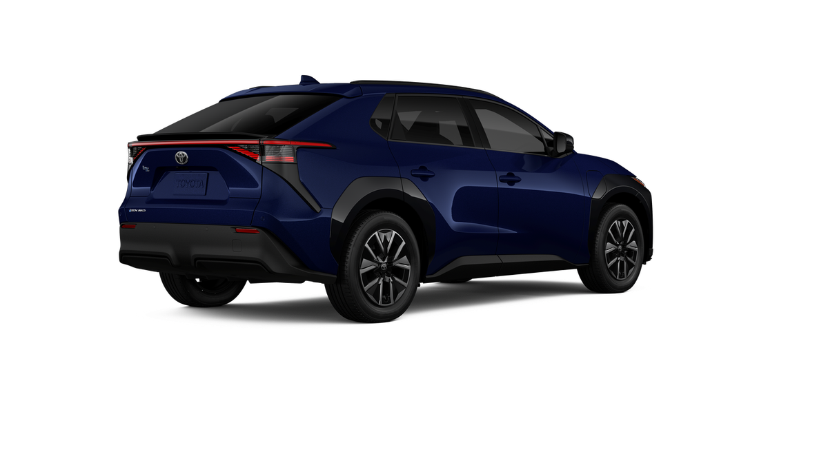 2026 Toyota bZ XLE - Photo 11