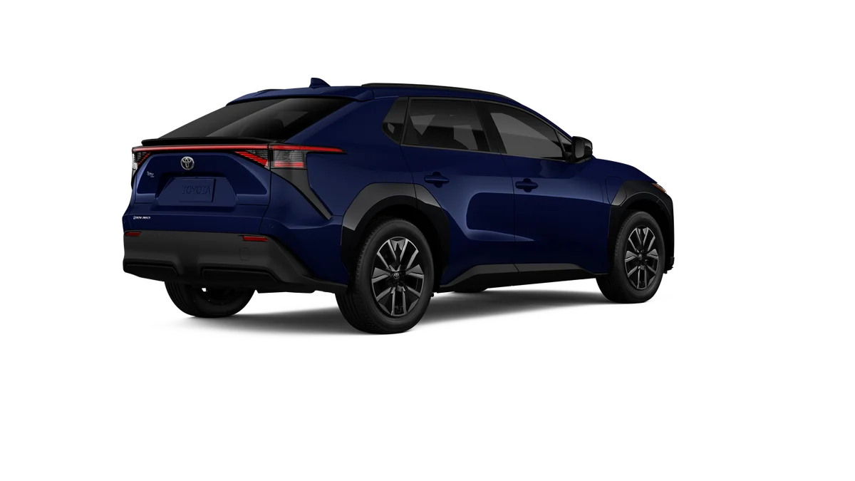 2026 Toyota bZ XLE - Photo 11