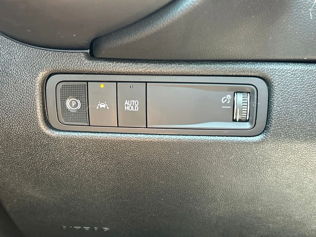 Used 2025 Galaxy Gray Metallic Chevrolet LT image 28