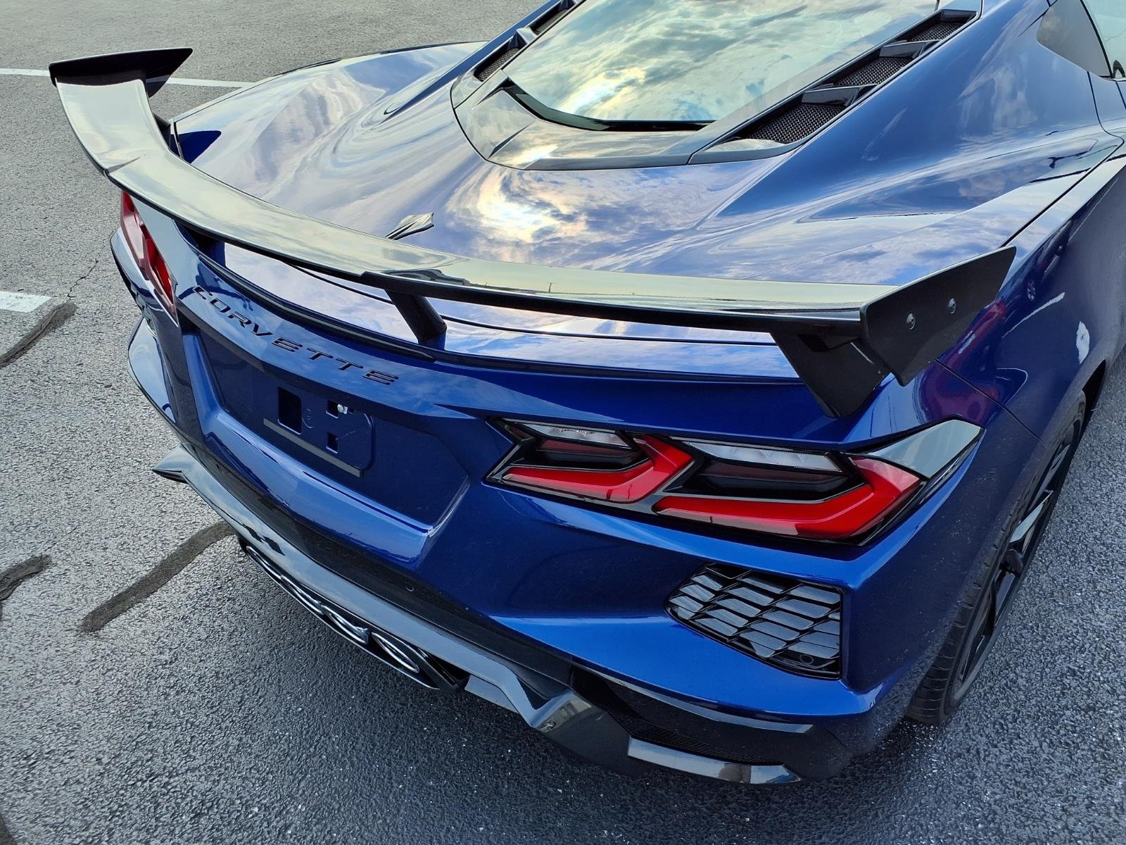 New 2027 Admiral Blue Metallic Chevrolet 2LT image 28