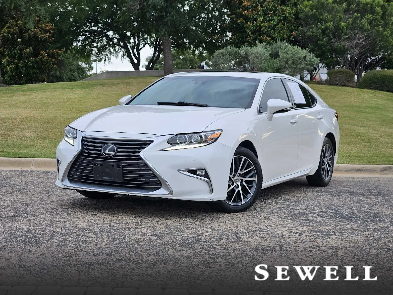 2018 Lexus ES 350 ES 350's photo