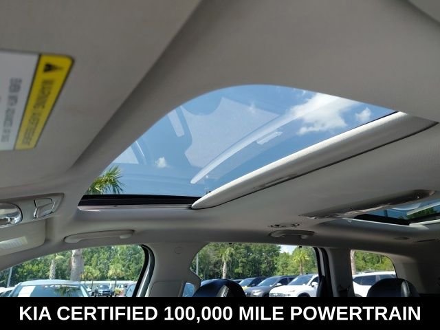 Used 2025 White Kia SX image 25