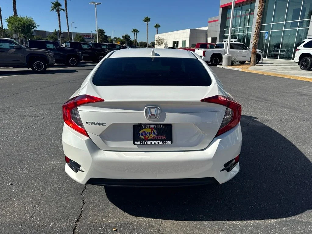 Used 2017 White Honda EX image 7