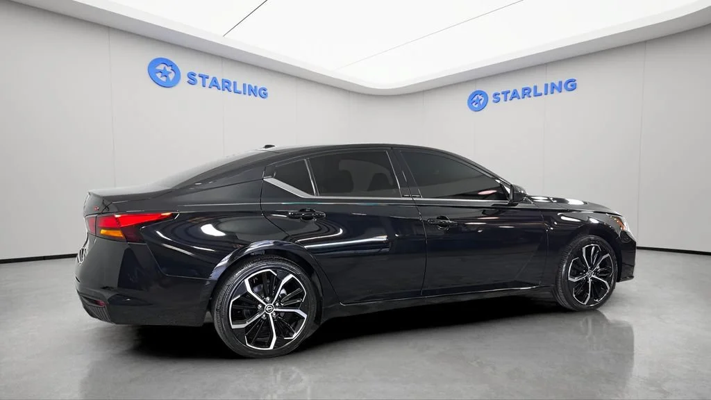 Used 2024 Black Nissan SR FWD image 10