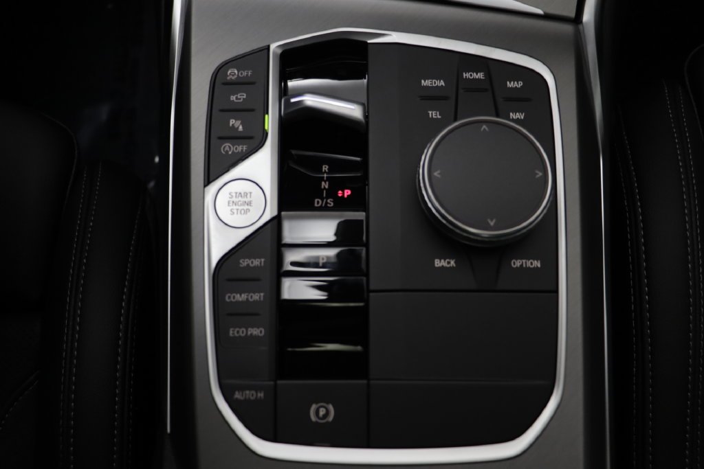 New 2026 Black Sapphire Metallic BMW 330i xDrive image 12