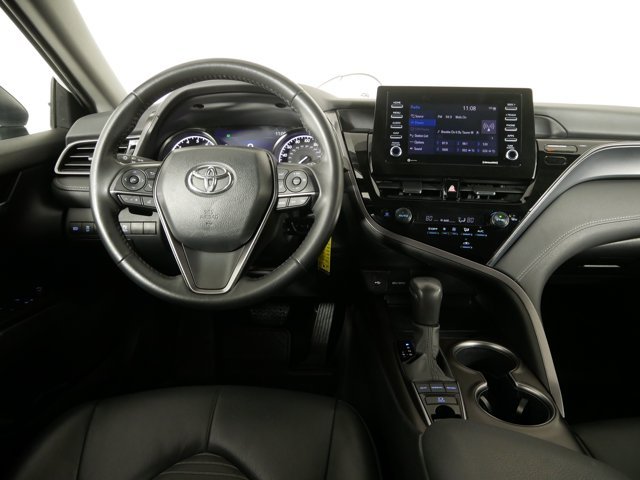 Used 2024 Ice Cap Toyota SE Nightshade AWD image 21