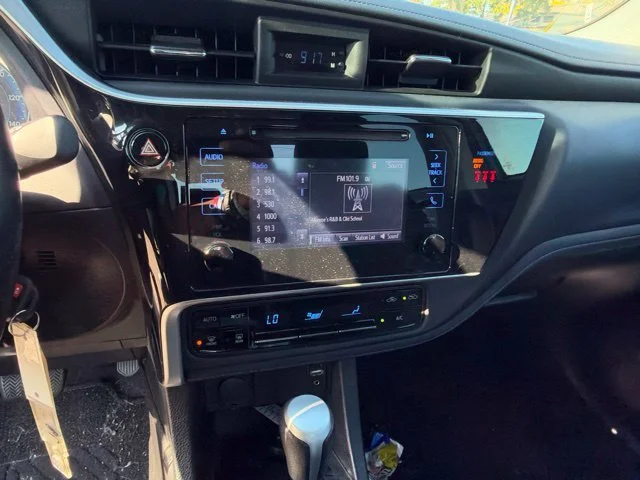 Used 2019 Gray Toyota SE image 22