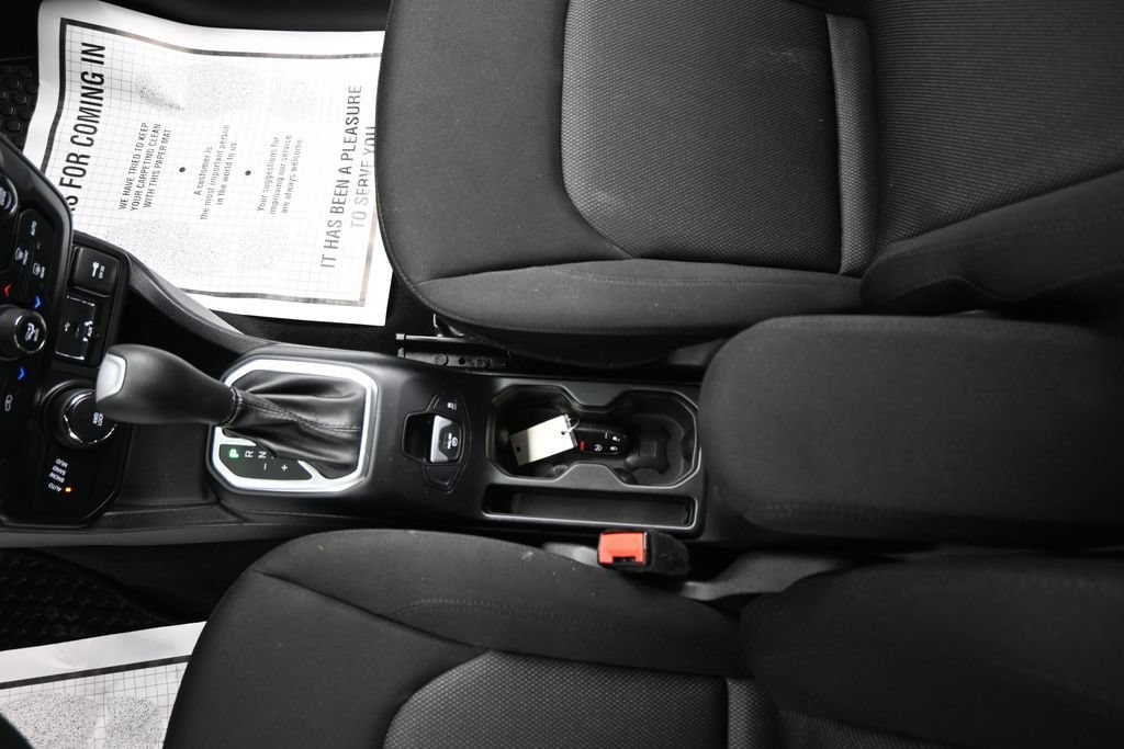 Used 2018 Jetset Blue Jeep Upland Edition image 14