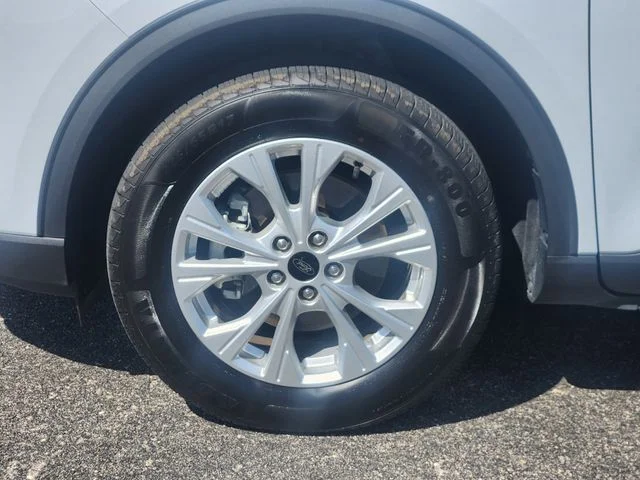 Used 2025 Space Silver Ford Active image 9