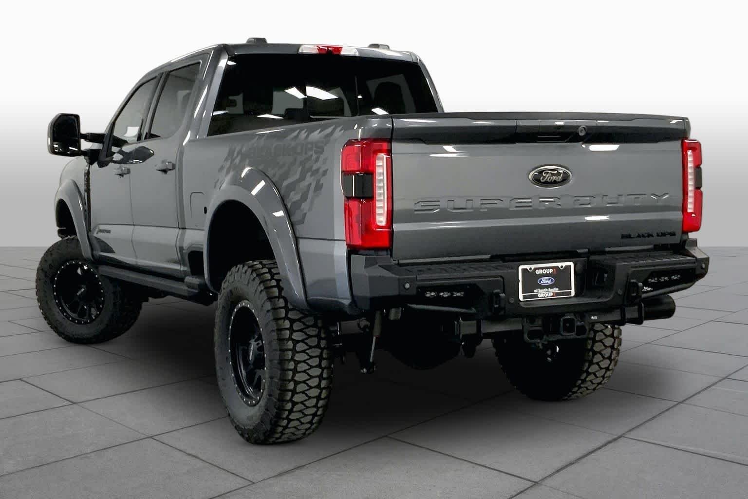 New 2026 Carbonized Gray Metallic Ford F-250® Lariat® image 11