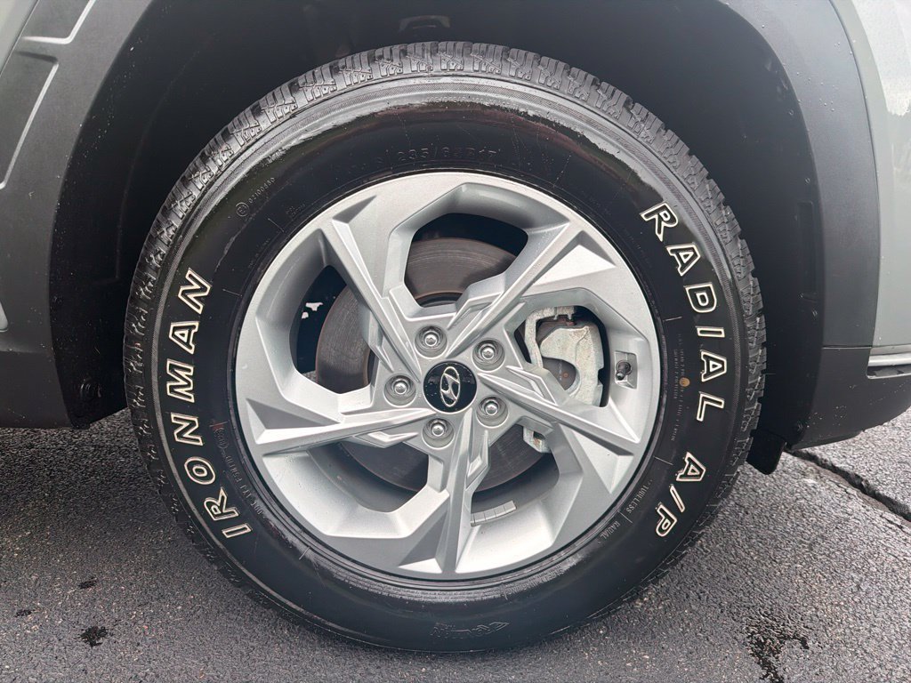 Used 2024 Gray Hyundai SEL image 13