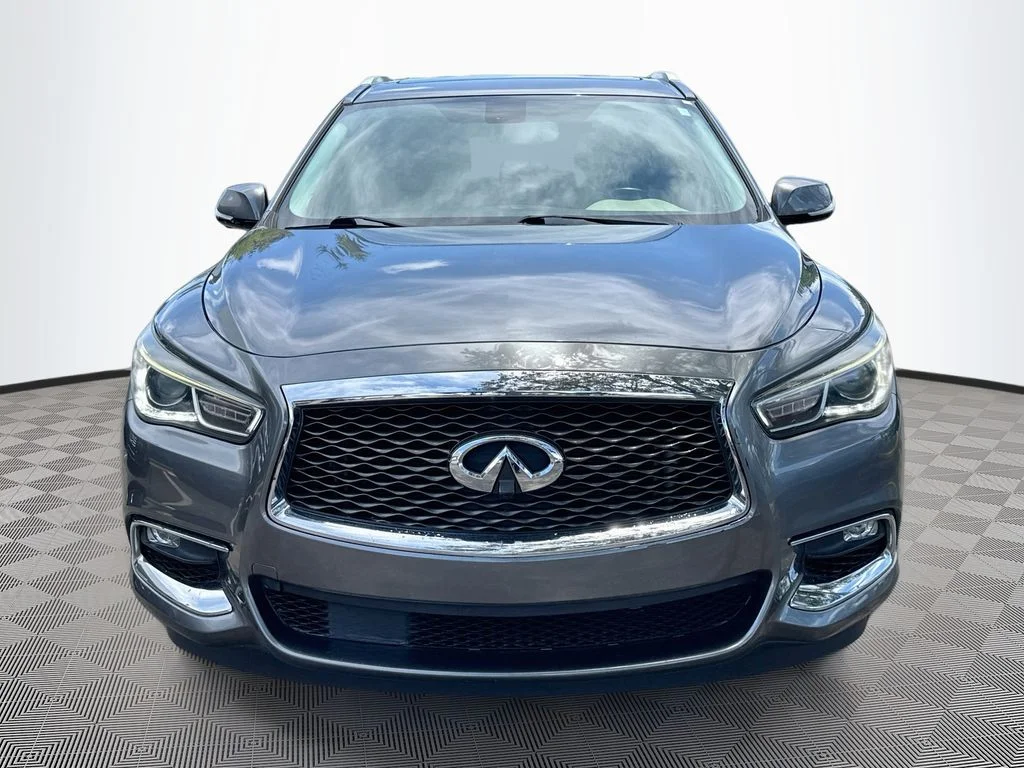 Used 2018 Gray INFINITI Base image 2