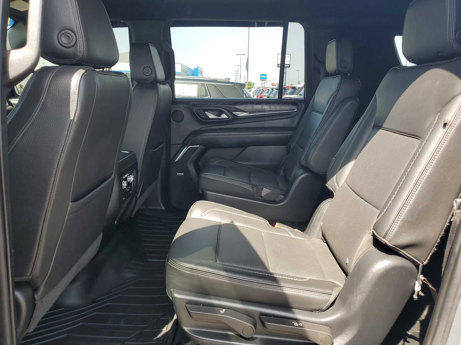 Used 2023 Sterling Metallic GMC Denali image 14