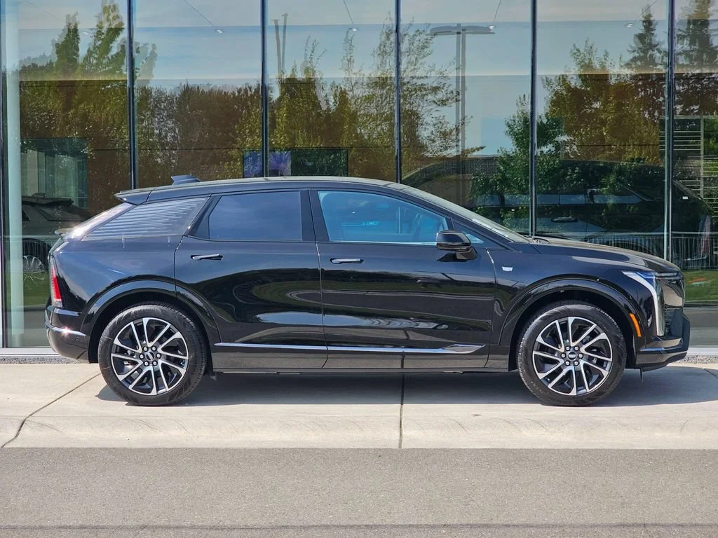 2026 Cadillac OPTIQ Sport - Photo 6