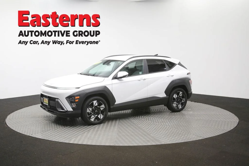 Used 2024 White Hyundai SEL image 56